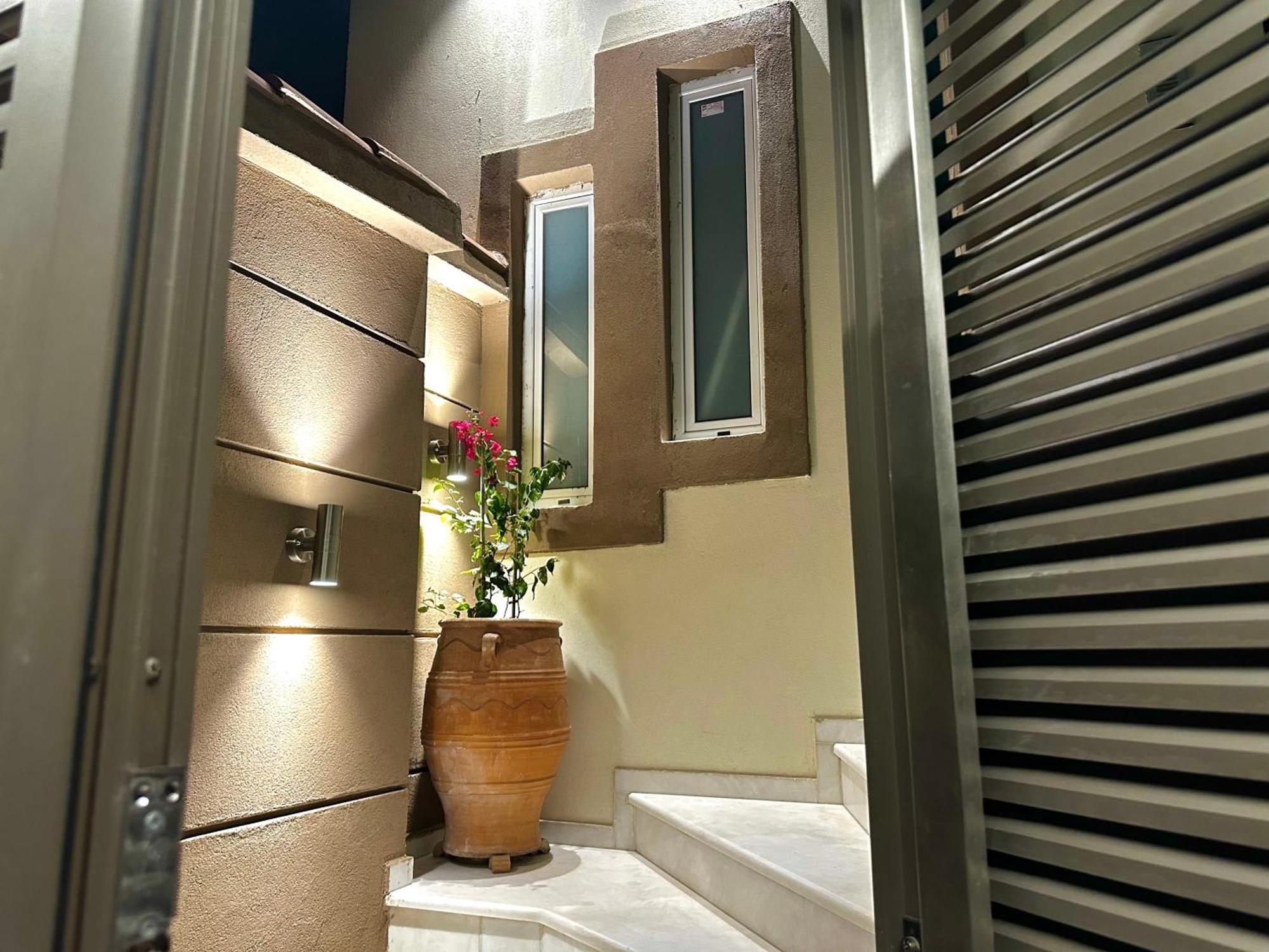 Oasis Urban Apartment- Brand New, Private Patio & 3 Bedrooms Appartement *