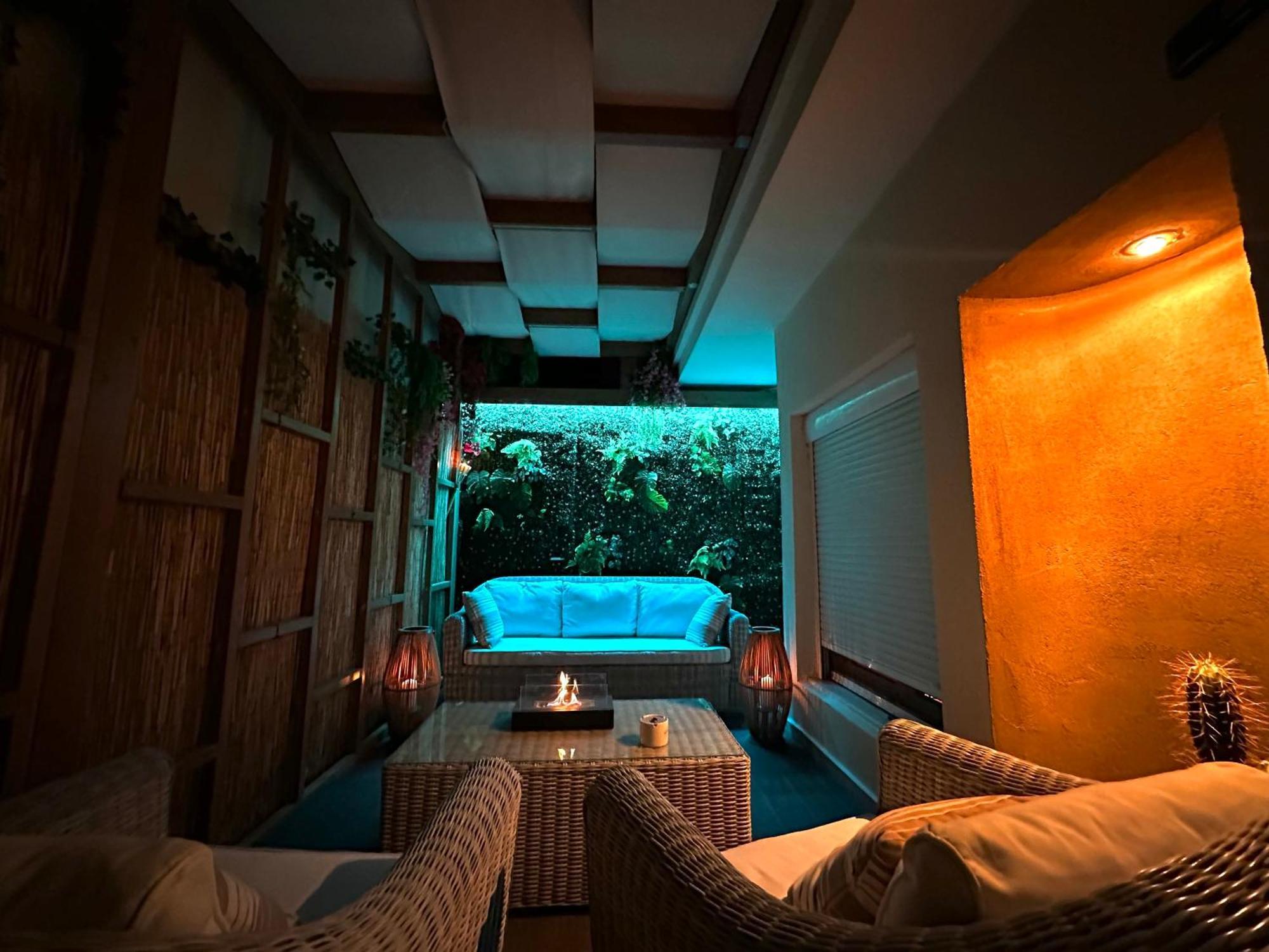 Oasis Urban Apartment- Brand New, Private Patio & 3 Bedrooms Appartement *