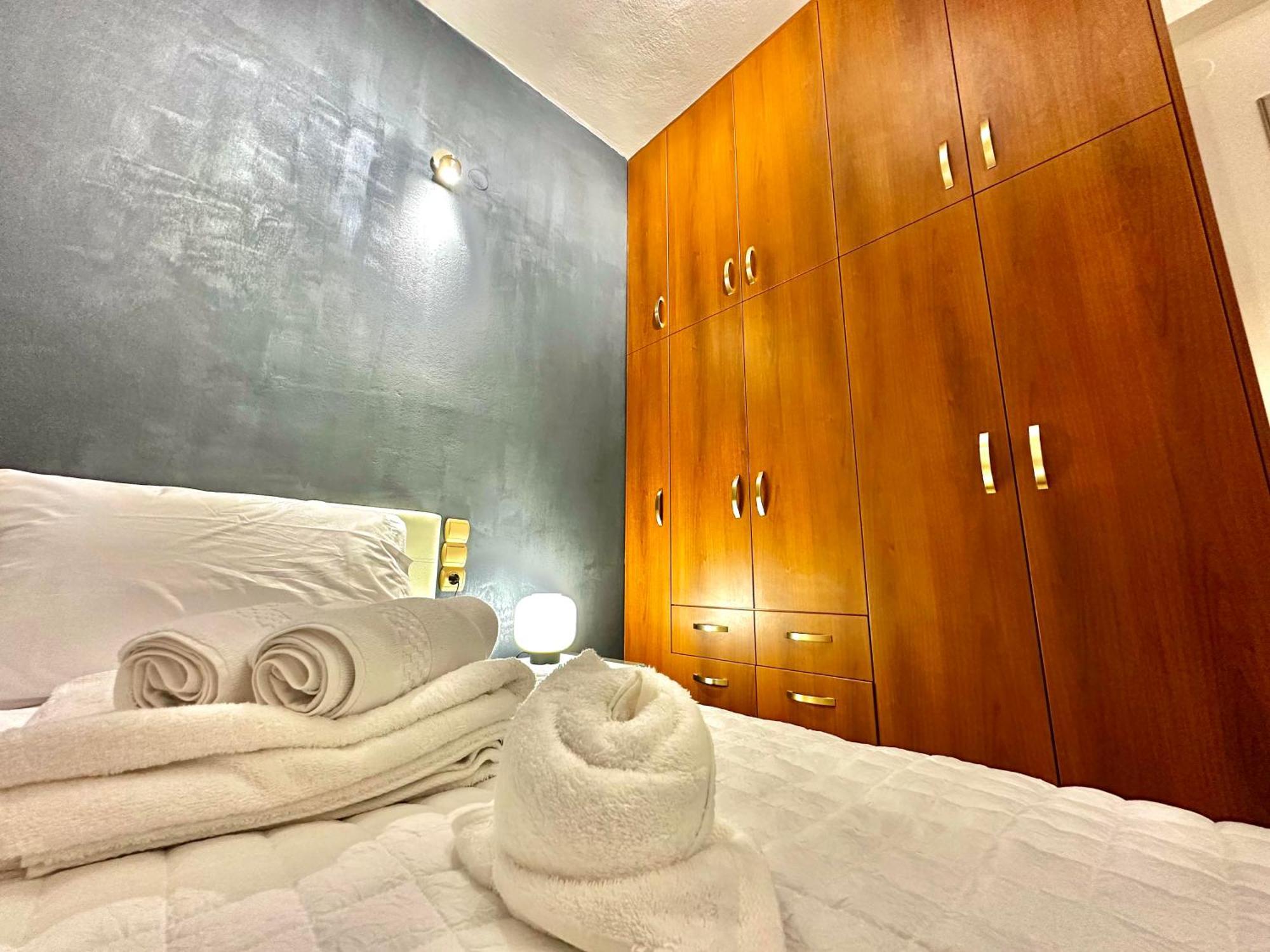 Appartement Oasis Urban Apartment- Brand New, Private Patio & 3 Bedrooms *